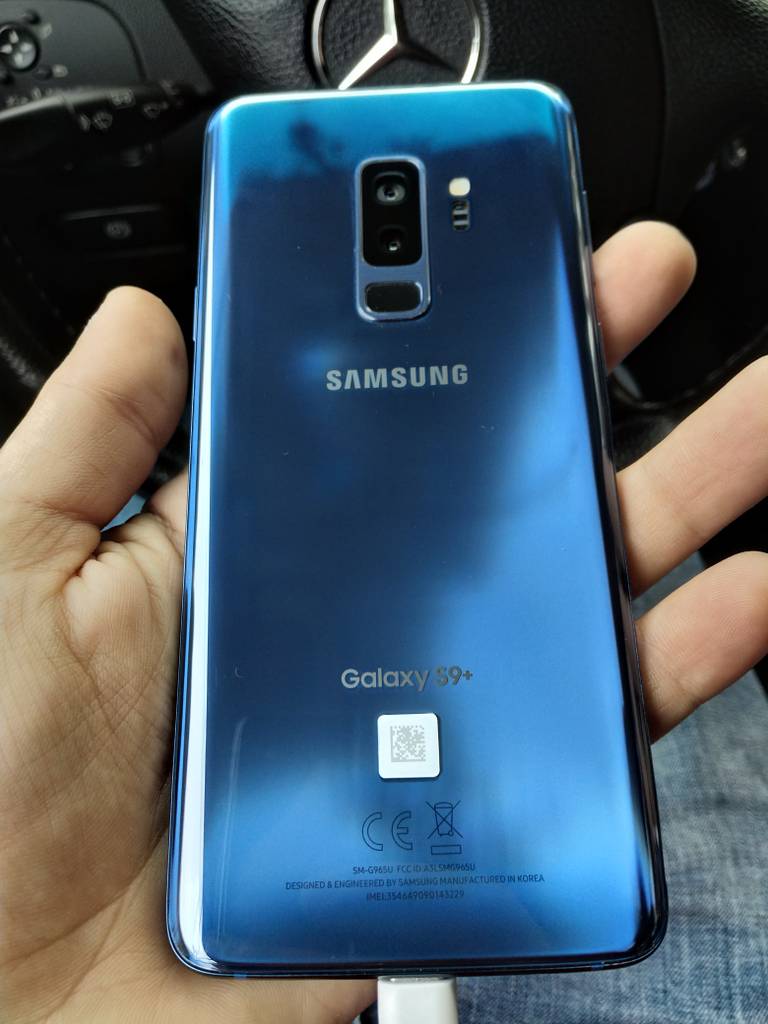 Купить галакси б у. Samsung Galaxy s9. Samsung s9 Blue. Samsung s9 Plus narxi. Samsung Galaxy s9 Plus Blue.