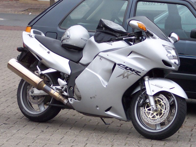 motor_cbr1100xx.jpg