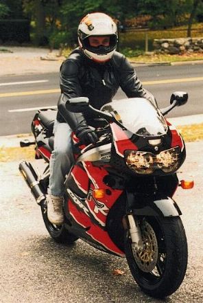 1997_cbr900rr2.jpg