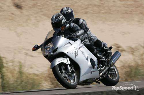 1996_honda_cbr_1100_xx_su_9w.jpg