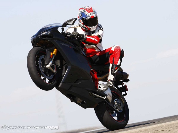 Ducati_1098_Wallpapers_2.jpg