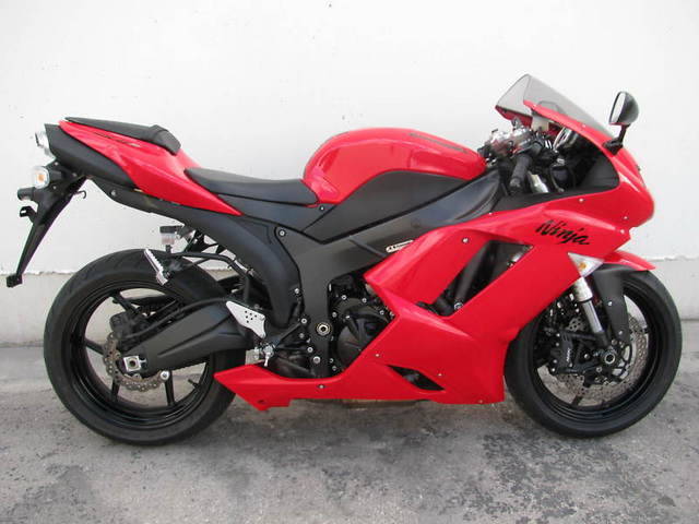 2007_kawasaki_ninja_zx_6r_96635316043700733.jpg