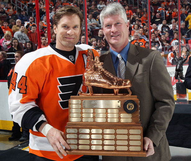 TimonenAshbeeTrophy.jpg