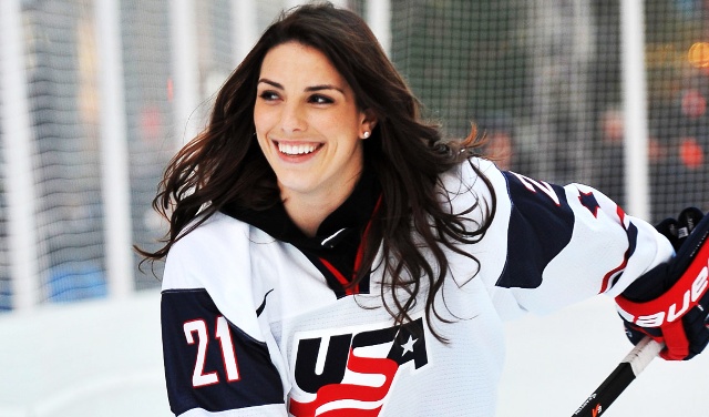 Hilary_Knight_hocky_jpg.jpg