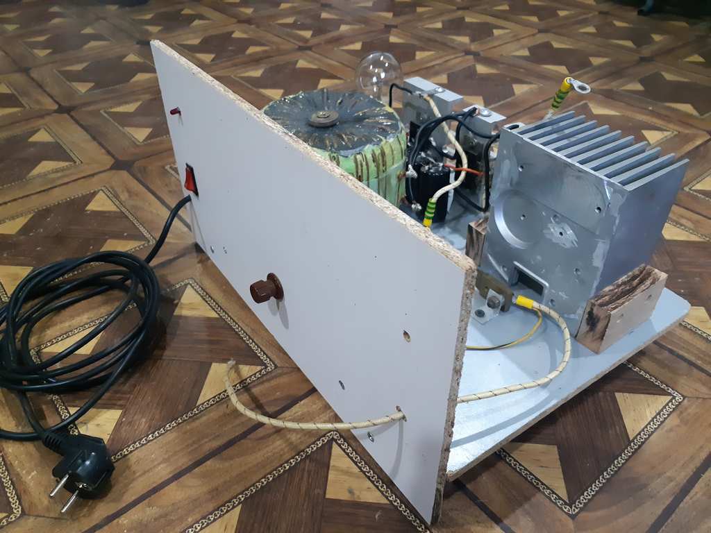 imgonline_com_ua_Resize_6KeJbMMREYFoaE.jpg
