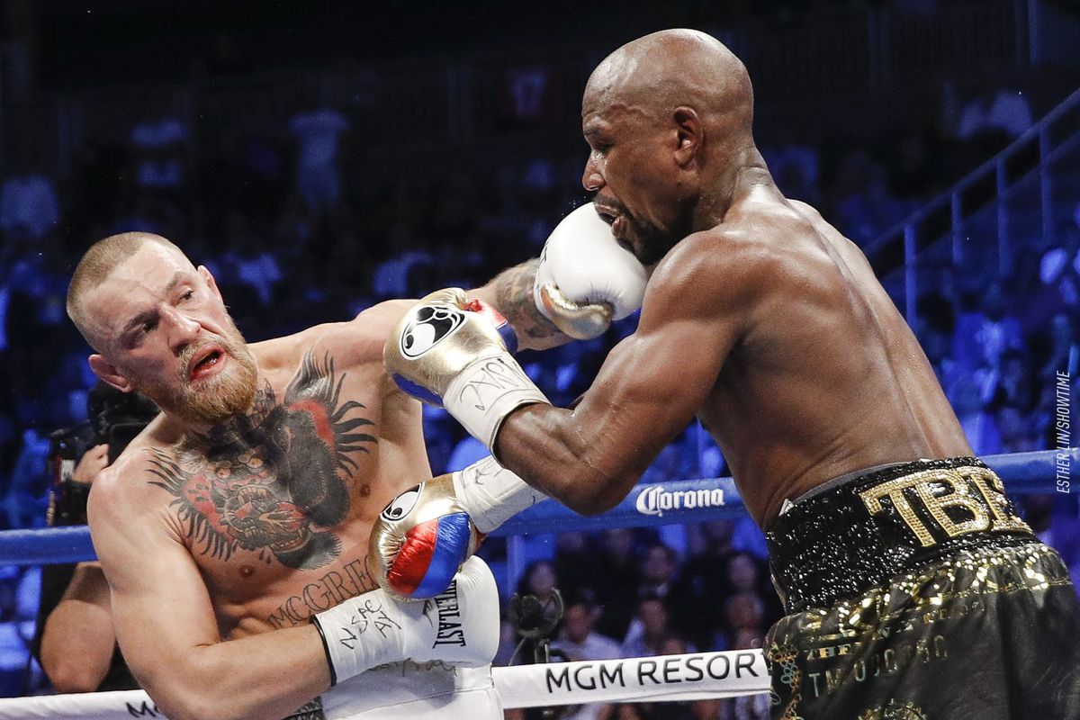 Conor_McGregor_Floyd_Mayweather.jpg