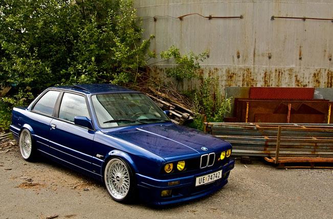 bmwe30.jpg