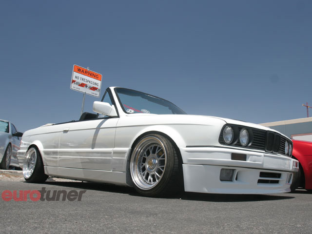 eurp_0806_02_z_2008_wustefest_las_vegas_show_bmw_e30_convertible.jpg