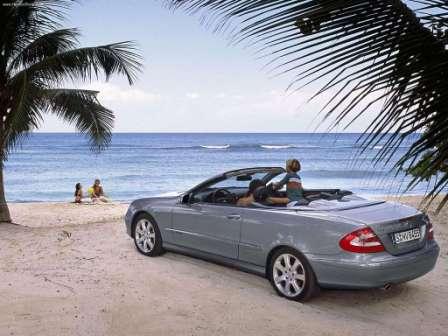 Mercedes_Benz_CLK_Cabriolet_1024x768_02.jpg