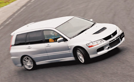 mitsubishilancerevolutiby3.jpg
