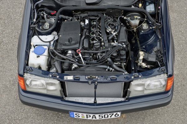 mercedes_190d_engineswap_08.jpg