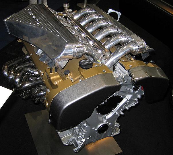 Pagani_Zonda_F_engine_3l_.jpg
