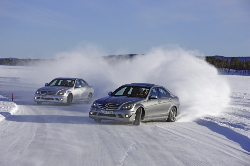 mercedes_benz_amg_driving_academy_2009_2010_07.jpg