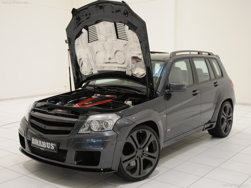 Brabus_Mercedes_Benz_GLK_V12_2009_800x600_wallpaper_07.jpg