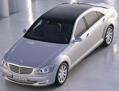 MERCEDES_BENZ_S_CLASS_2007.jpg