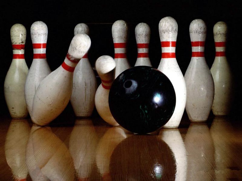 bowling_ball_strike_pba_1024x768.jpg