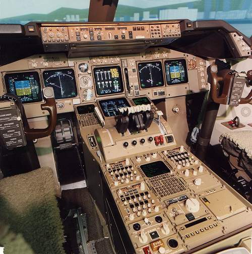 B747_400_Cocpit.jpg