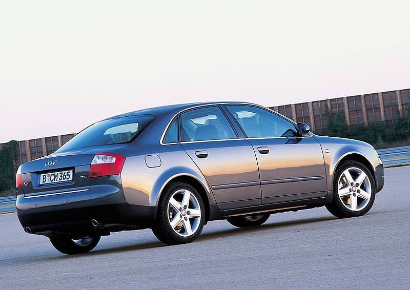 2002_audi_a4_7.jpg