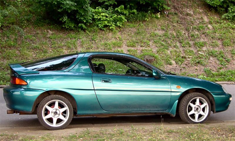 343_mazda_mx_3_1997.jpg