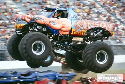 1169392036_monster_truck_003.jpg
