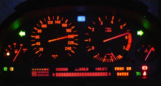 bmw_cluster.21624403_large.jpg