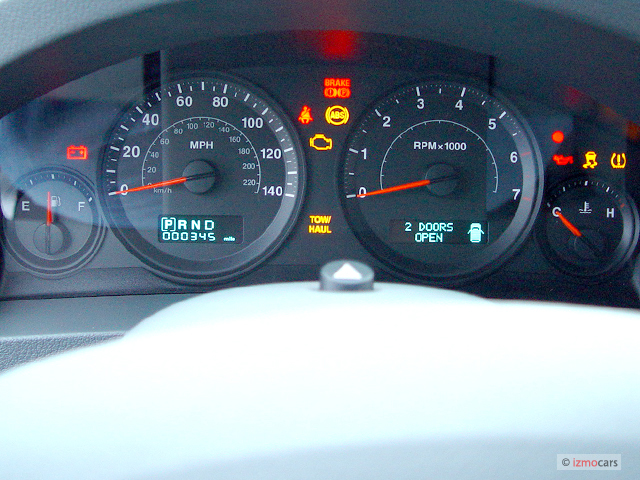 2005_jeep_grand_cherokee_4_door_laredo_4wd_instrument_cluster_100295602_m.jpg