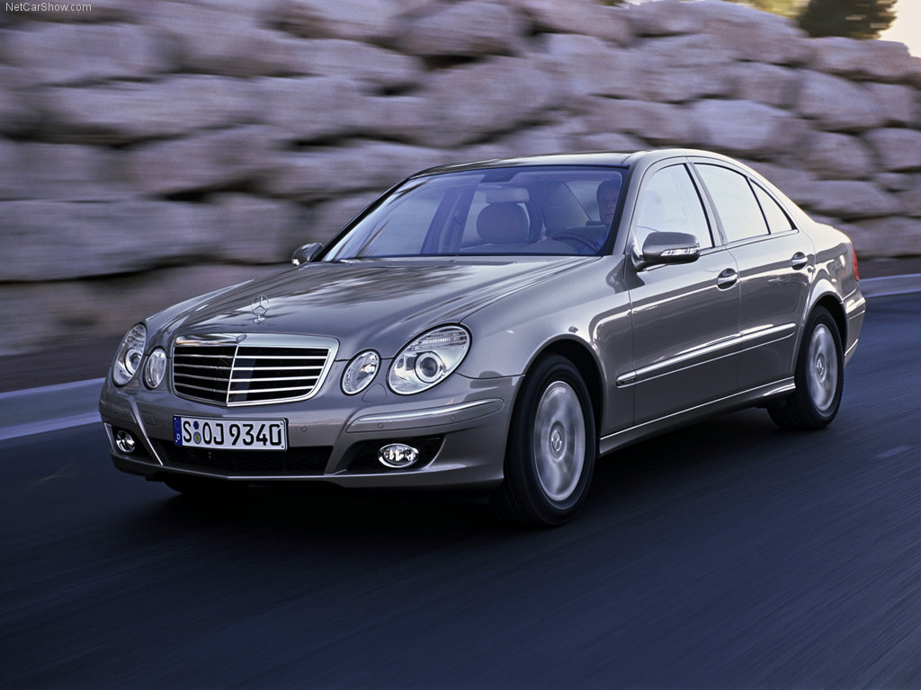 044346600_Mercedes_Benz_E_Class__1_.jpg