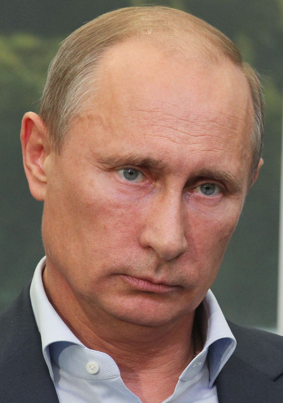 vladimir_putin_s_face_appears_to_contain_more_botulism_than_drug_store_sushi.sl.5.putin_plastic_surgery_g8_ss02.jpg