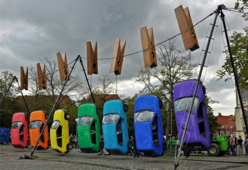 photo_of_colored_cars_on_the_clothesline.png