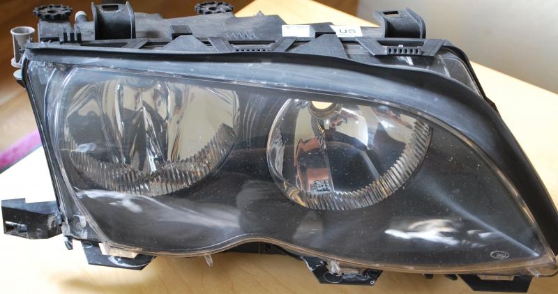 e46HeadlightPassenger.jpg