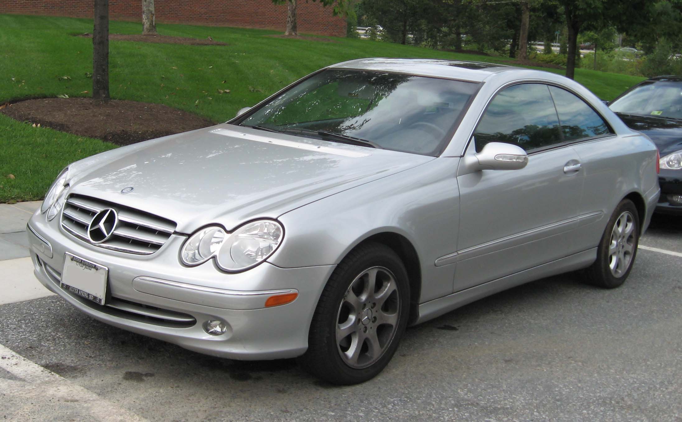 03_06_Mercedes_Benz_CLK320.jpg