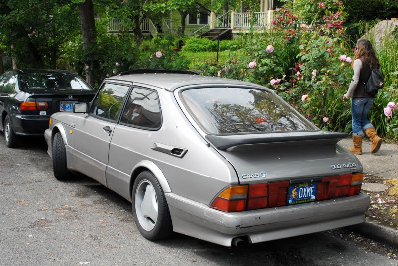 1991_Saab_900_Carlsson_Turbo_Special_Edition_3_Door_Hatchback_2.jpg