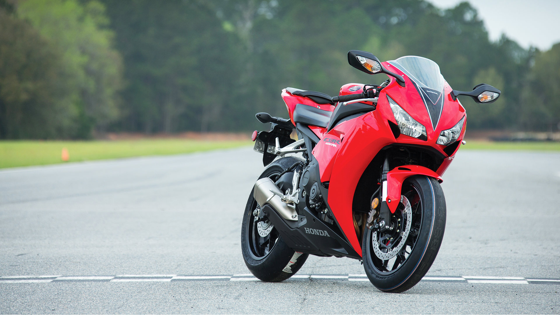 honda_cbr1000rr_review_specs_cbr_motorcycle_sport_bike_cbr1000_rr_1000rr_6.jpg