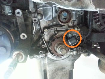 how_to_service_a_honda_civic_crank_position_sensor2.jpg