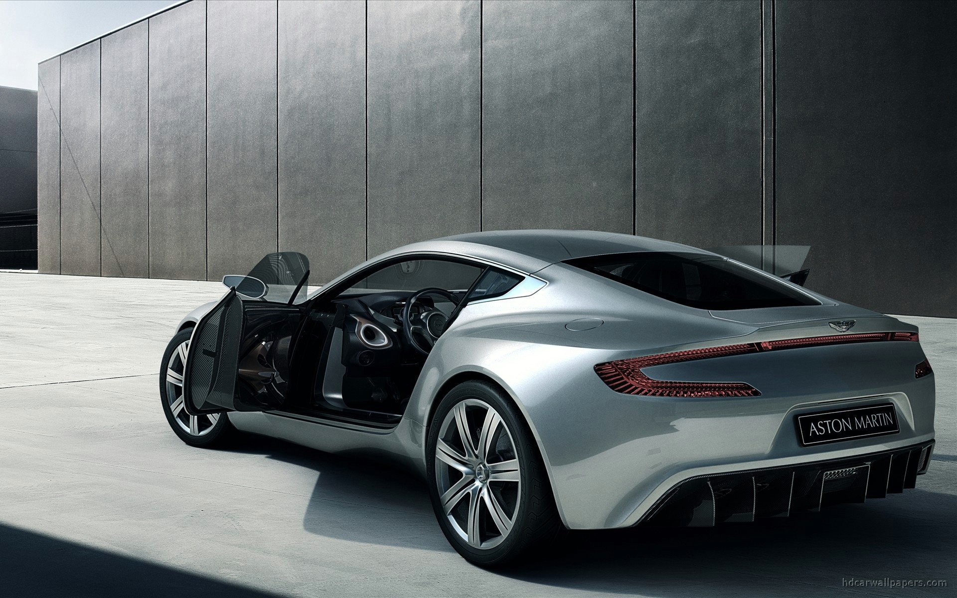 1400086457_2010_aston_martin_one_77_1920x1200.jpg
