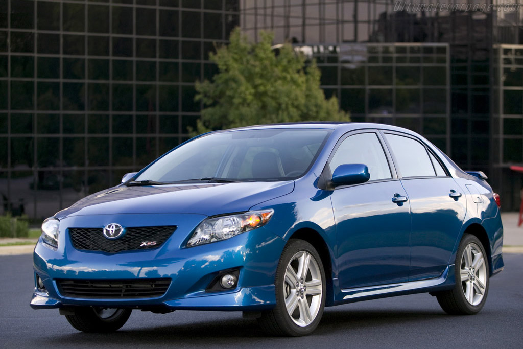 Toyota_Corolla_XRS_26684.jpg