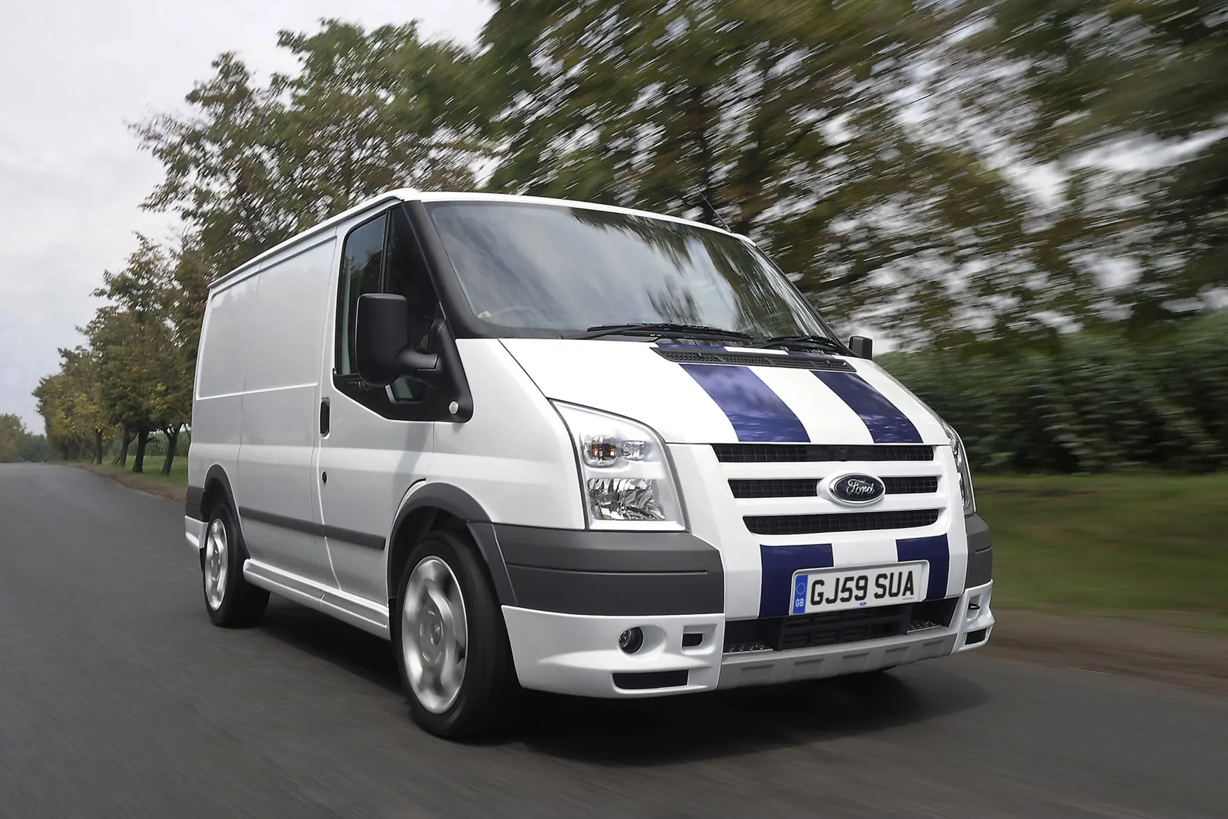 01_ford_transit_2006.jpg