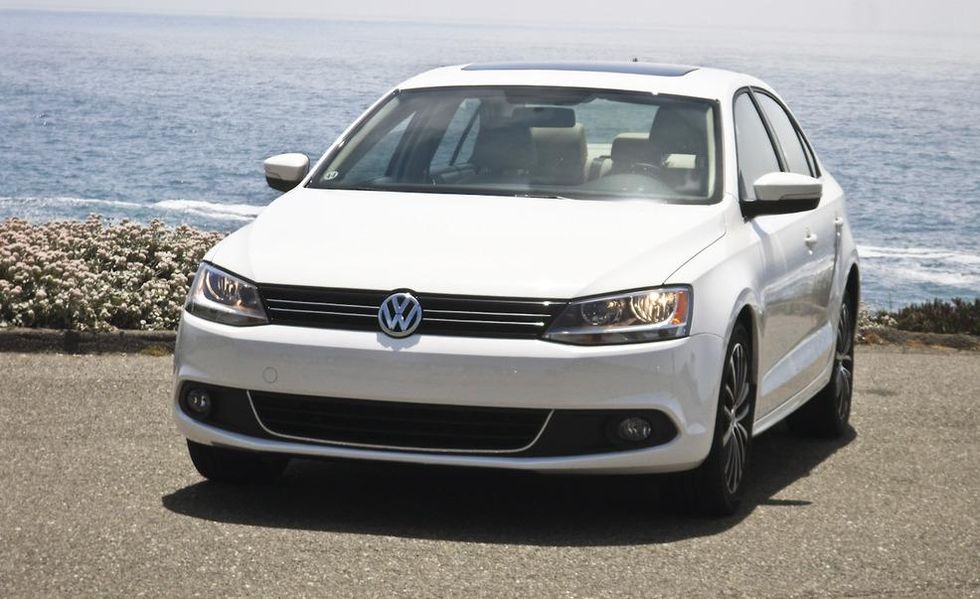 2011_volkswagen_jetta_gli_prototype_photo_359362_s_986x603.jpg