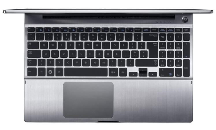Samsung_Series_7_laptop_keyboard_touchpad.jpg