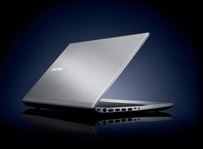 Samsung_Series_7_Chronos_Laptop.jpg