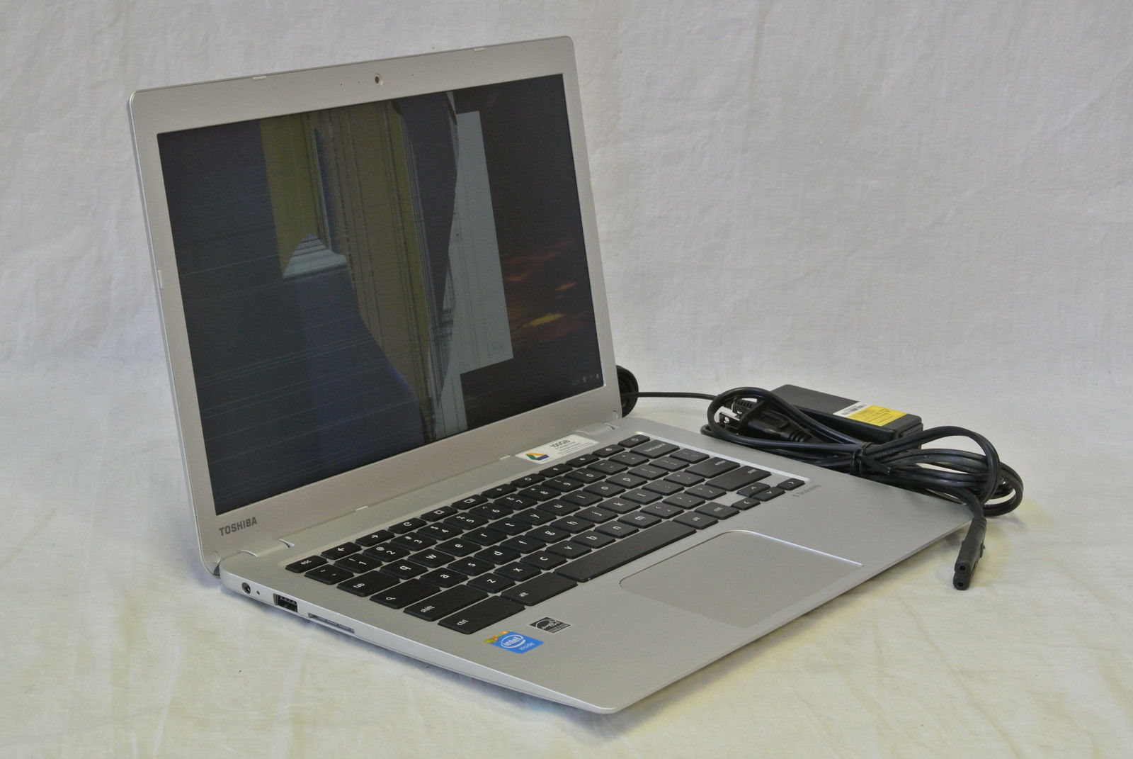 toshiba.JPG