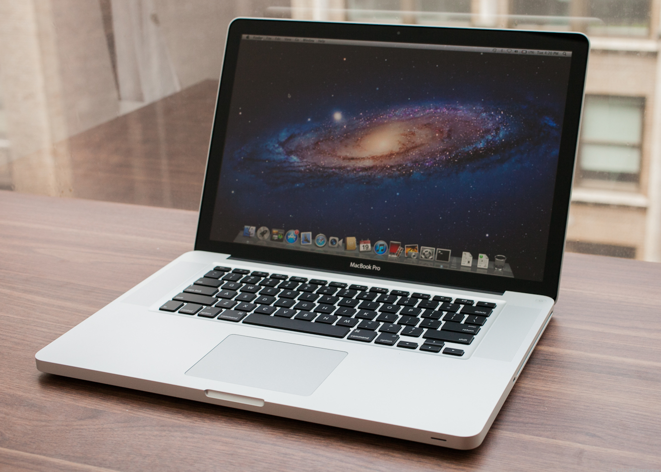MacBook_Pro_15inch_3533010905.jpg