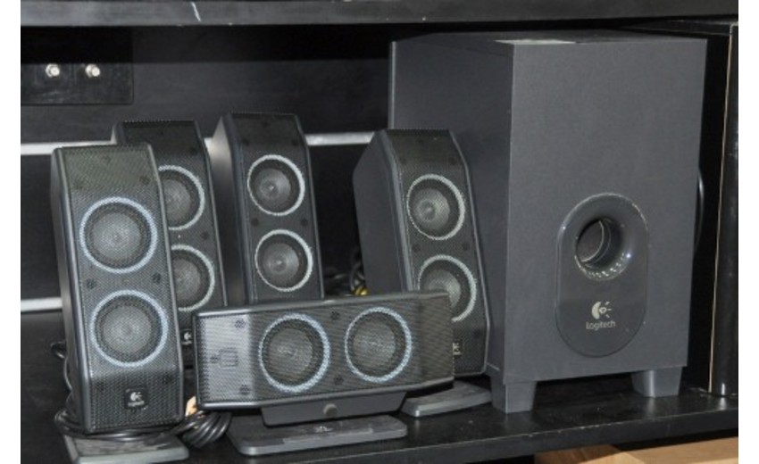 1617634_logitech_x_540_multimedia_speakers_0.jpg