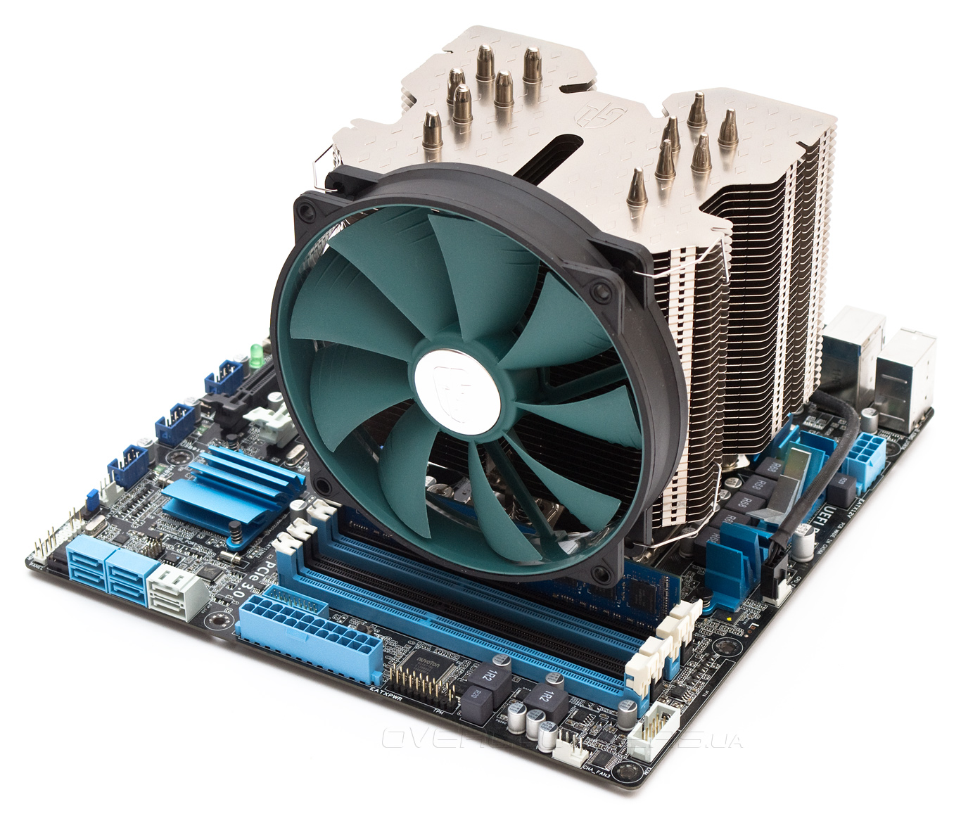 27_big_deepcool_lucifer.jpg