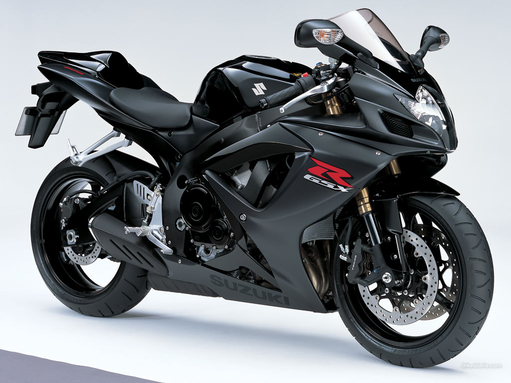 black_suzuki_gsxr_600_desktop_wallpaper.jpg
