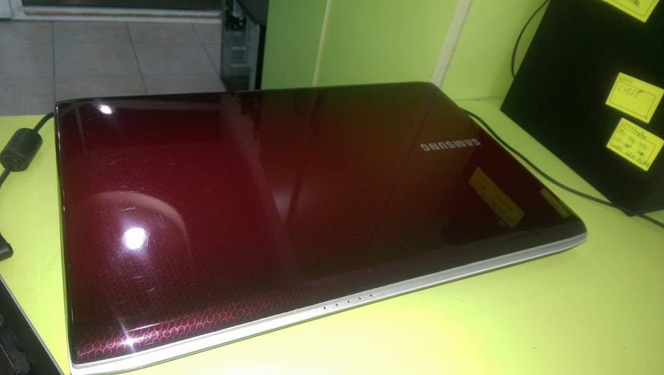 samsung_r730.jpg