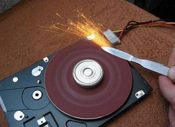 Am_i_using_my_hard_drive_right_i_did_not_make_5c546a_3213063.jpg