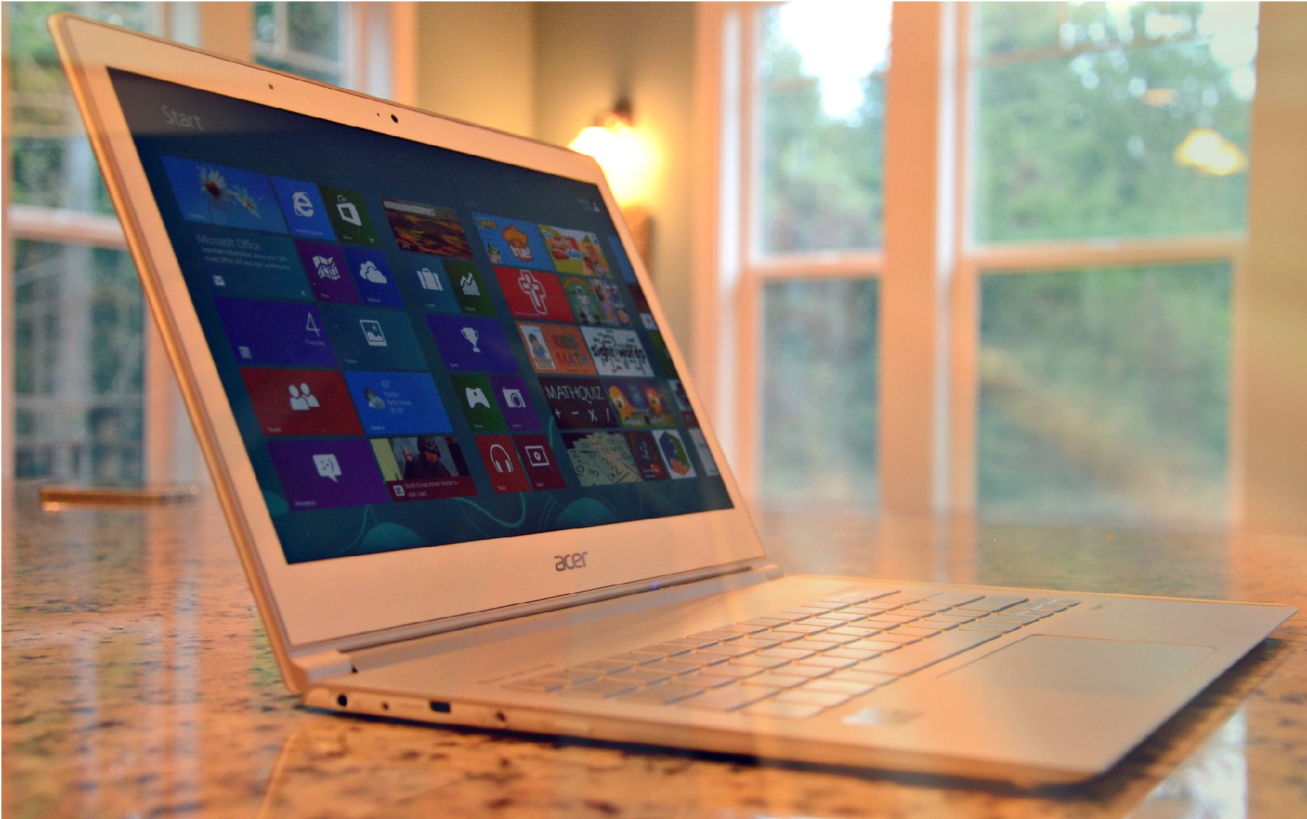 acer_aspire_s7_ultrabook_216.jpg