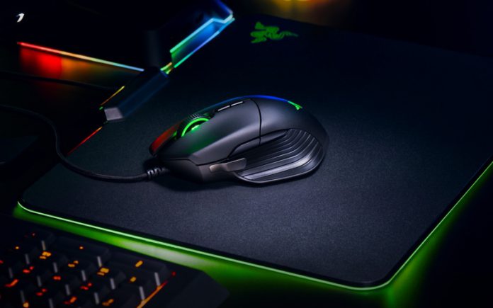 Razer_Basilisk_696x435.jpg