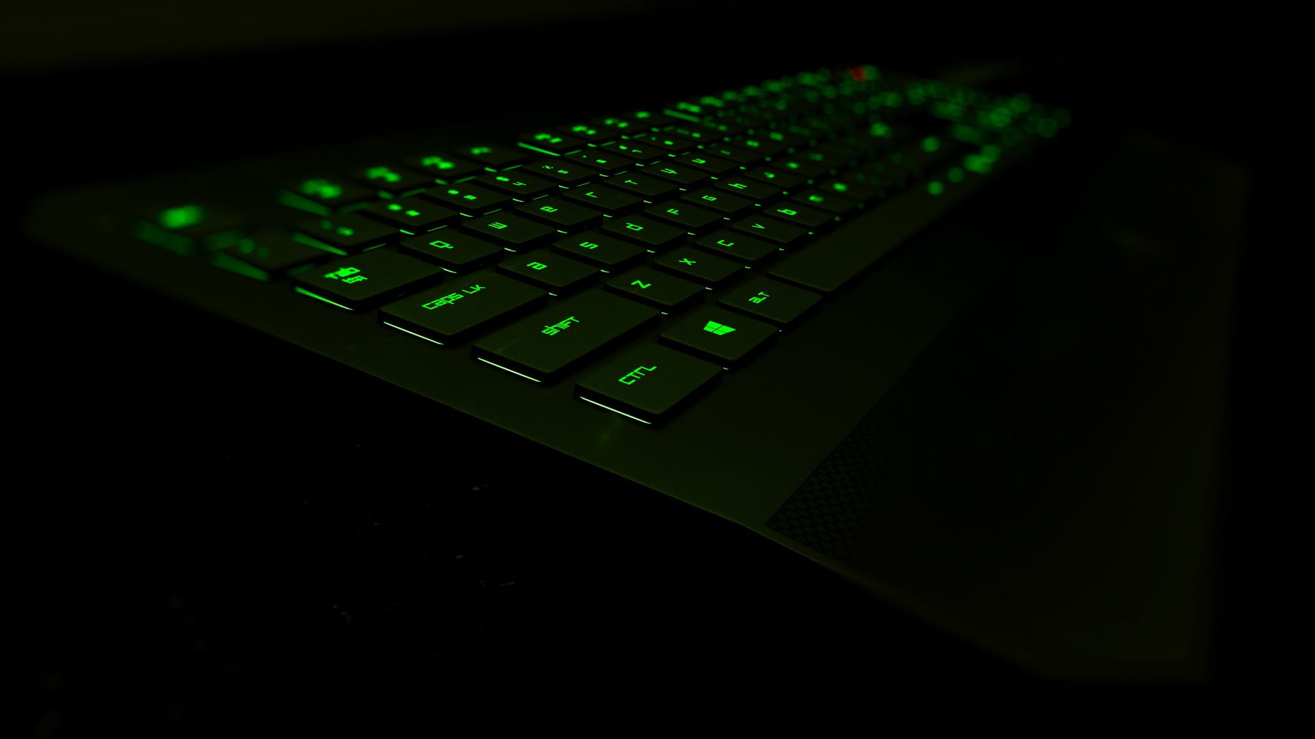 razer_razer_deathstalker_keyboards_glowing_wallpaper.jpg